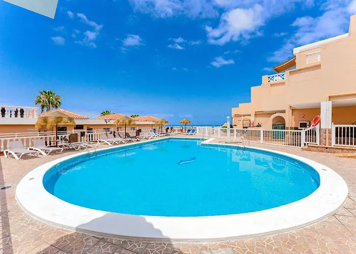 Sunset Paradise Апартаменти Адехе